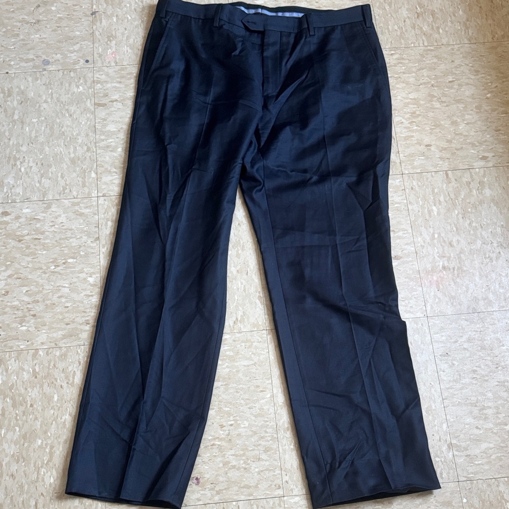 Giorgio Armani Elegant Navy Dress Pants